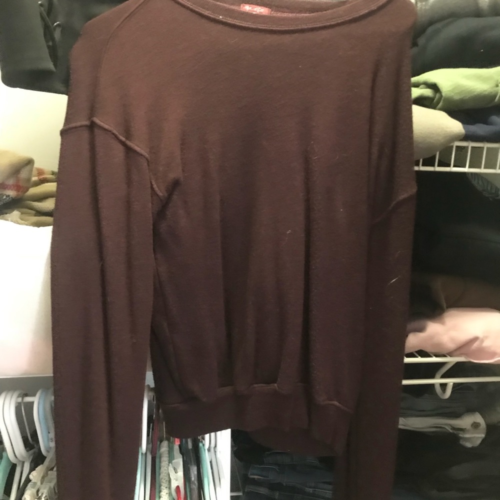 Sweater crop from brandy